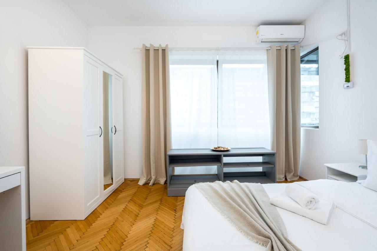 Aonia 2bdr - P-ta Romana View * Bucarest